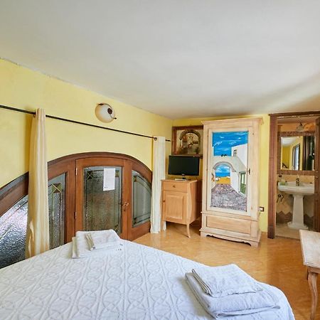 Centro Storico Rooms Галиполи Екстериор снимка
