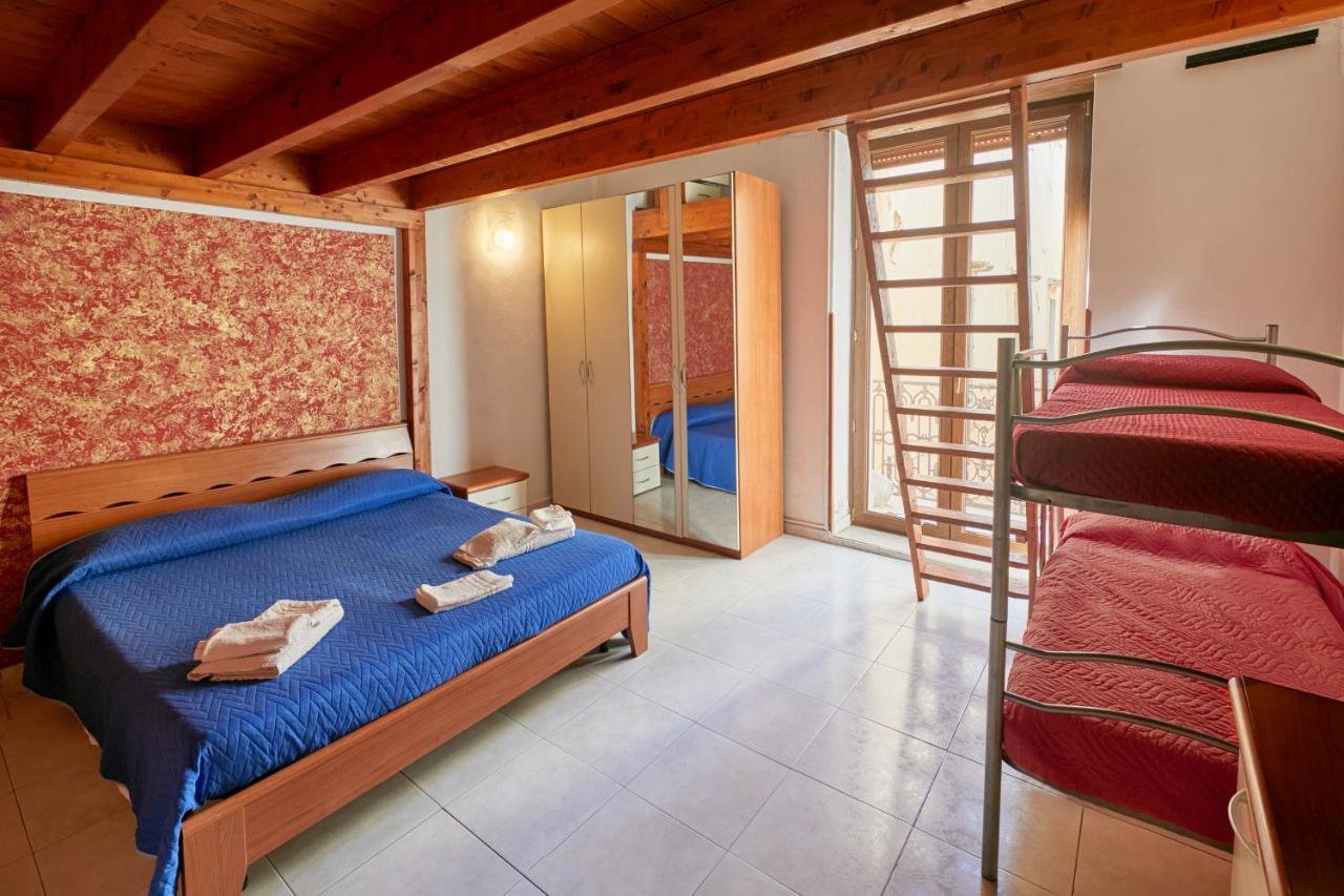 Centro Storico Rooms Галиполи Екстериор снимка