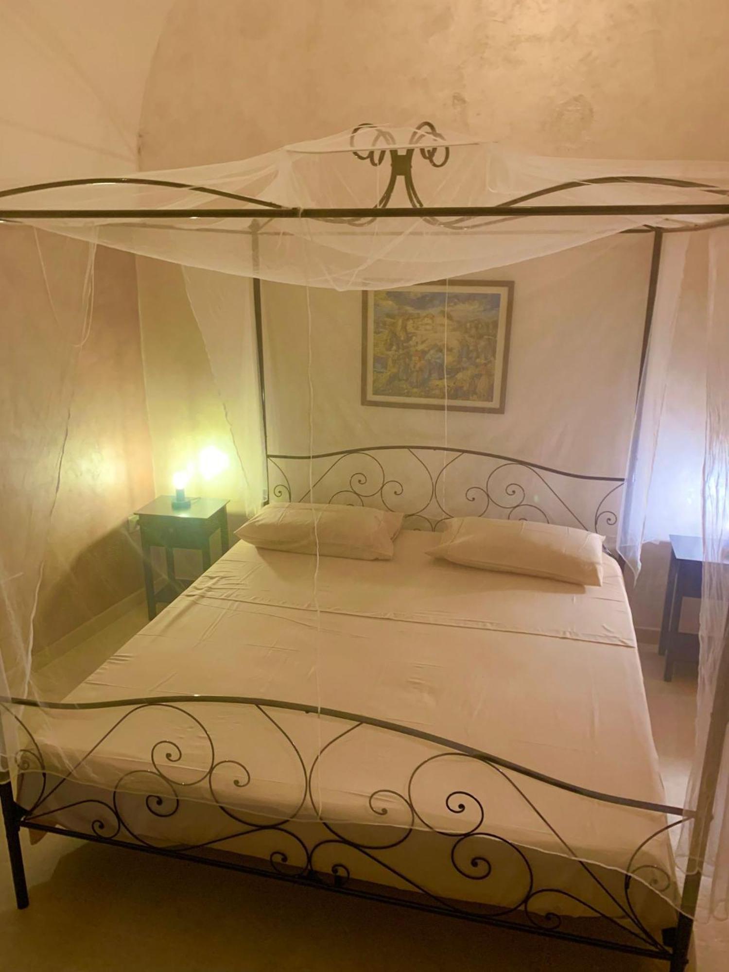 Centro Storico Rooms Галиполи Екстериор снимка